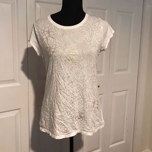 EUC Tahari t-shirt white and gold